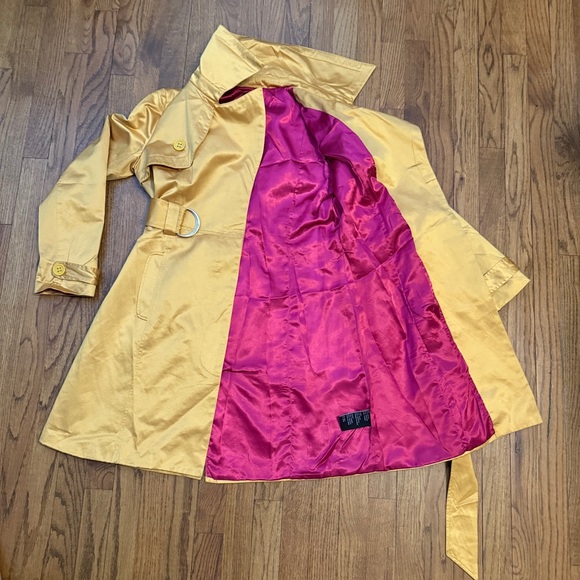 Pre-loved Bebe Gold Satin Double Breasted Trench Coat - Picture 3 of 7